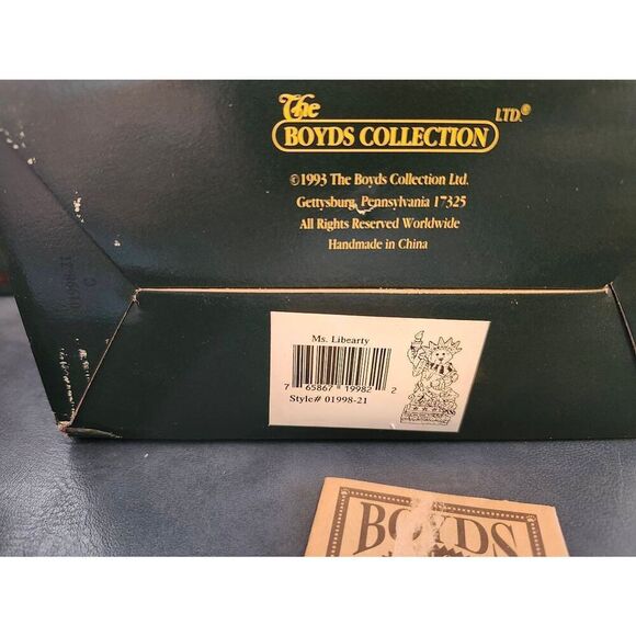 Boyds Bears & Friends "Ms. Libearty... Wants You Too!" figurine, a collectible f - Picture 7 of 7